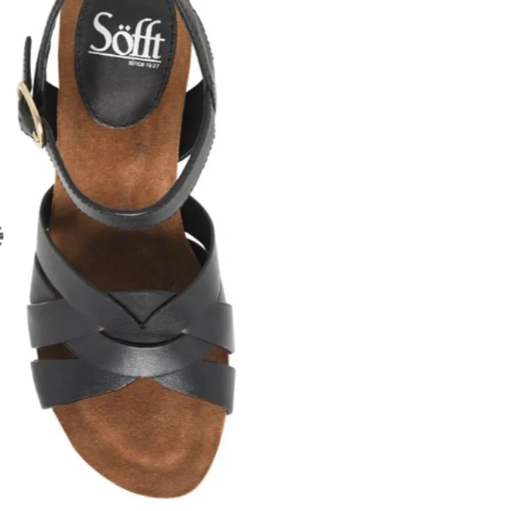 new Sofft Carlana Italian Leather Wedge Sandals  in box 252